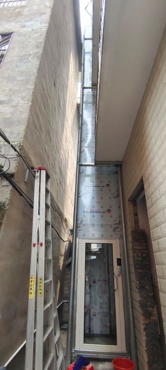 �����м���Һ�����